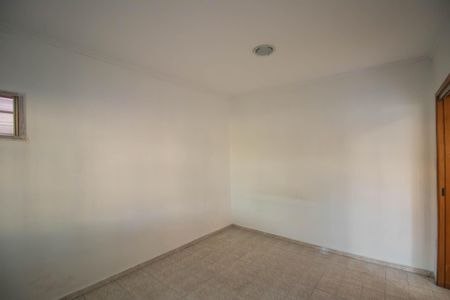 Casa para alugar com 130m², 2 quartos e 3 vagasQuarto 1