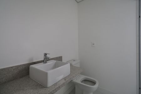Apartamento à venda com 94m², 3 quartos e 2 vagas Apartamento à venda com 94m², 3 quartos e 2 vagasBanheiro da suíte 2