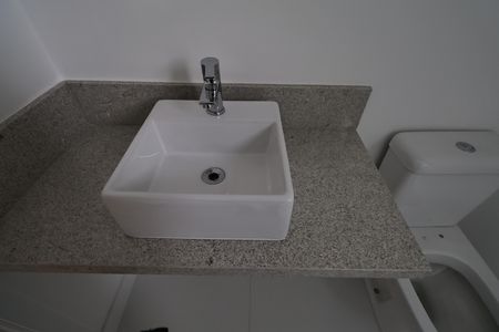Apartamento à venda com 94m², 3 quartos e 2 vagas Apartamento à venda com 94m², 3 quartos e 2 vagasBanheiro da suíte 2