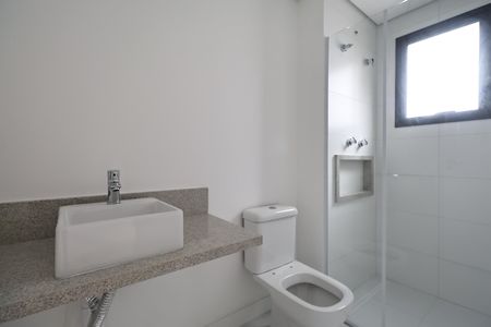 Apartamento à venda com 94m², 3 quartos e 2 vagas Apartamento à venda com 94m², 3 quartos e 2 vagasBanheiro da suíte 1