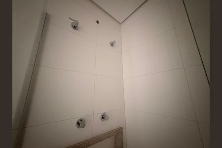 Apartamento à venda com 94m², 3 quartos e 2 vagas Apartamento à venda com 94m², 3 quartos e 2 vagasBanheiro