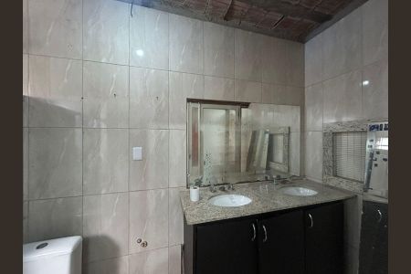Casa para alugar com 80m², 3 quartos e 2 vagas Casa para alugar com 80m², 3 quartos e 2 vagasBanheiro 1