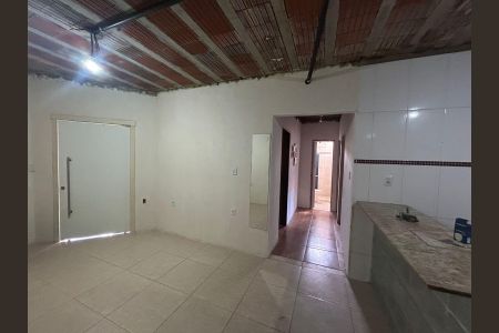 Casa para alugar com 80m², 3 quartos e 2 vagas Casa para alugar com 80m², 3 quartos e 2 vagasSala