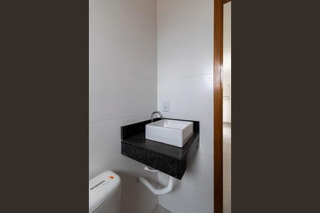 Apartamento à venda com 45m², 2 quartos e sem vaga Apartamento à venda com 45m², 2 quartos e sem vagaBanheiro