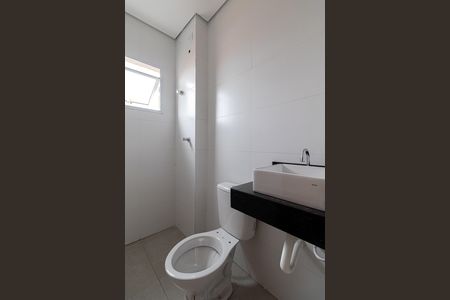 Apartamento à venda com 45m², 2 quartos e sem vaga Apartamento à venda com 45m², 2 quartos e sem vagaBanheiro
