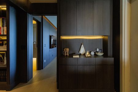 Apartamento à venda com 283m², 3 quartos e 3 vagas Apartamento à venda com 283m², 3 quartos e 3 vagasSala de TV
