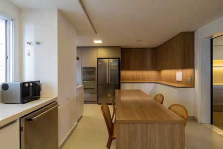 Apartamento à venda com 283m², 3 quartos e 3 vagas Apartamento à venda com 283m², 3 quartos e 3 vagasCozinha