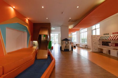 Apartamento à venda com 283m², 3 quartos e 3 vagas Apartamento à venda com 283m², 3 quartos e 3 vagasBrinquedoteca