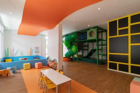 Apartamento à venda com 283m², 3 quartos e 3 vagas Apartamento à venda com 283m², 3 quartos e 3 vagasBrinquedoteca