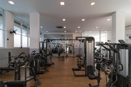 Apartamento à venda com 283m², 3 quartos e 3 vagas Apartamento à venda com 283m², 3 quartos e 3 vagasAcademia