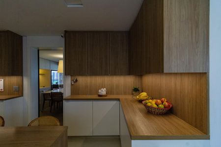 Apartamento à venda com 283m², 3 quartos e 3 vagas Apartamento à venda com 283m², 3 quartos e 3 vagasCozinha