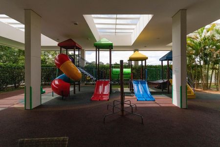 Apartamento à venda com 283m², 3 quartos e 3 vagas Apartamento à venda com 283m², 3 quartos e 3 vagasPlayground