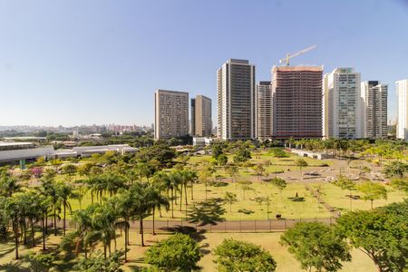Apartamento à venda com 283m², 3 quartos e 3 vagas Apartamento à venda com 283m², 3 quartos e 3 vagasVista do Quarto