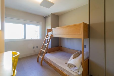 Apartamento à venda com 283m², 3 quartos e 3 vagas Apartamento à venda com 283m², 3 quartos e 3 vagasSuíte 2