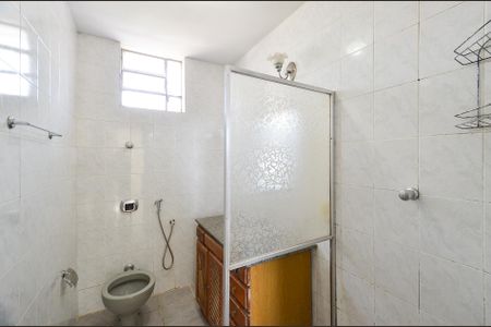 Casa para alugar com 84m², 4 quartos e 1 vaga Casa para alugar com 84m², 4 quartos e 1 vagaBanheiro Social