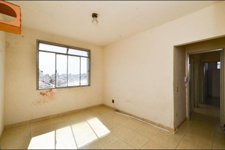 Sala Ambientes de casa para alugar com 4 quartos, 84m² em Concórdia, Belo Horizonte