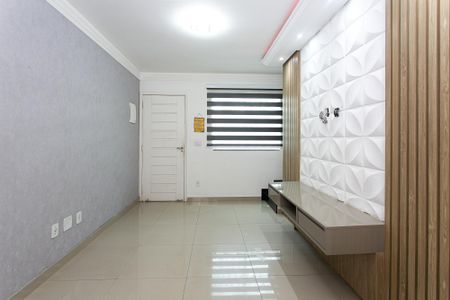 Casa de condomínio para alugar com 80m², 2 quartos e 1 vaga Casa de condomínio para alugar com 80m², 2 quartos e 1 vagaSala