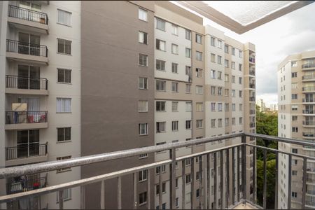 Apartamento para alugar com 45m², 2 quartos e sem vaga Apartamento para alugar com 45m², 2 quartos e sem vagaSala - Sacada