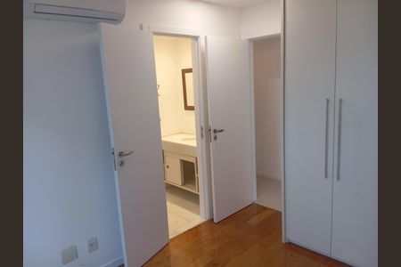Apartamento para alugar com 130m², 3 quartos e 2 vagas Apartamento para alugar com 130m², 3 quartos e 2 vagasQuarto