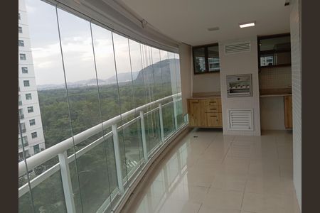 Apartamento para alugar com 130m², 3 quartos e 2 vagas Apartamento para alugar com 130m², 3 quartos e 2 vagasVaranda Gourmet