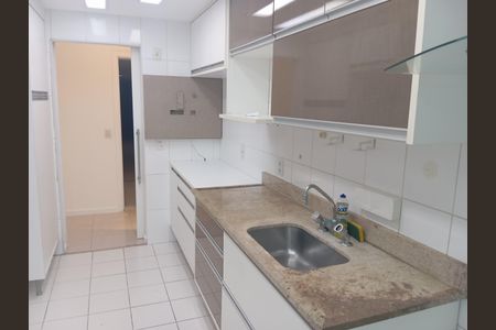 Apartamento para alugar com 130m², 3 quartos e 2 vagas Apartamento para alugar com 130m², 3 quartos e 2 vagasCozinha