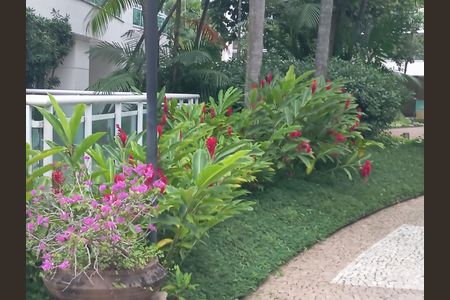 Apartamento para alugar com 130m², 3 quartos e 2 vagas
