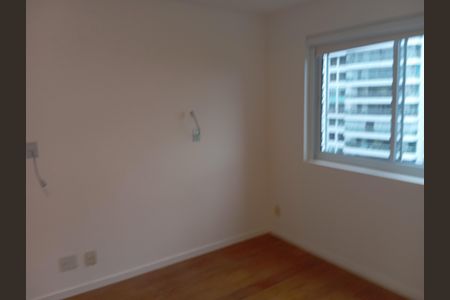 Apartamento para alugar com 130m², 3 quartos e 2 vagas Apartamento para alugar com 130m², 3 quartos e 2 vagasQuarto