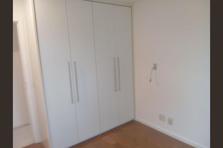 Apartamento para alugar com 130m², 3 quartos e 2 vagas Apartamento para alugar com 130m², 3 quartos e 2 vagasQuarto