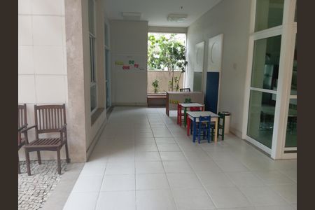 Apartamento para alugar com 130m², 3 quartos e 2 vagas Apartamento para alugar com 130m², 3 quartos e 2 vagasÁrea comum