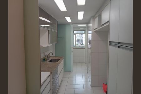 Apartamento para alugar com 130m², 3 quartos e 2 vagas Apartamento para alugar com 130m², 3 quartos e 2 vagasCozinha