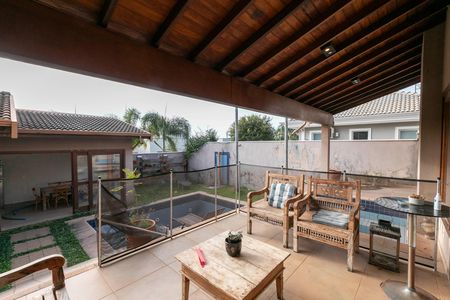 Casa de condomínio para alugar com 420m², 4 quartos e 3 vagas Casa de condomínio para alugar com 420m², 4 quartos e 3 vagasÁREA EXTERNA