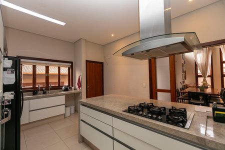 Casa de condomínio para alugar com 420m², 4 quartos e 3 vagas Casa de condomínio para alugar com 420m², 4 quartos e 3 vagasCOZINHA