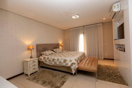 Casa de condomínio para alugar com 420m², 4 quartos e 3 vagas Casa de condomínio para alugar com 420m², 4 quartos e 3 vagasSUITE MASTER