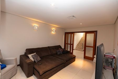 Casa de condomínio para alugar com 420m², 4 quartos e 3 vagas Casa de condomínio para alugar com 420m², 4 quartos e 3 vagasSALA DE TV