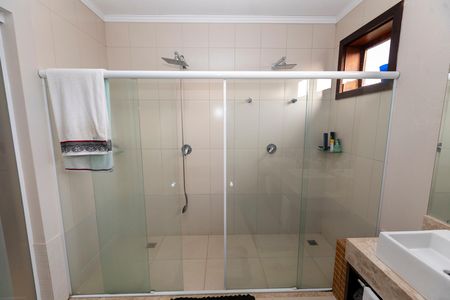 Casa de condomínio para alugar com 420m², 4 quartos e 3 vagas Casa de condomínio para alugar com 420m², 4 quartos e 3 vagasBANHEIRO SUITE MASTER