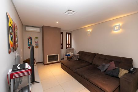 Casa de condomínio para alugar com 420m², 4 quartos e 3 vagas Casa de condomínio para alugar com 420m², 4 quartos e 3 vagasSALA DE TV