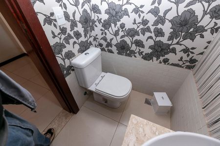 Casa de condomínio para alugar com 420m², 4 quartos e 3 vagas Casa de condomínio para alugar com 420m², 4 quartos e 3 vagasLAVABO