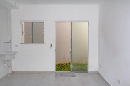 Casa de Condomínio para alugar com 1 quarto, 34m² em Vila Ema, São Paulo