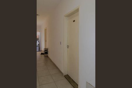 Casa de condomínio para alugar com 34m², 1 quarto e sem vaga