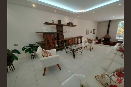 Casa à venda com 4 quartos, 256m² em Vila Santa Catarina, São Paulo