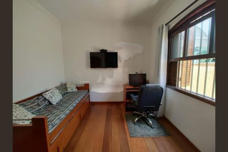 Casa à venda com 4 quartos, 256m² em Vila Santa Catarina, São Paulo