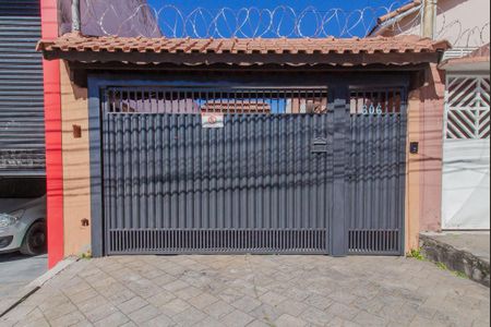 Casa para alugar com 160m², 2 quartos e 5 vagas Casa para alugar com 160m², 2 quartos e 5 vagasFachada