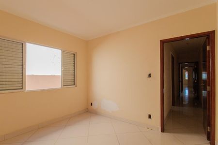 Casa para alugar com 160m², 2 quartos e 5 vagas Casa para alugar com 160m², 2 quartos e 5 vagasQuarto Suíte