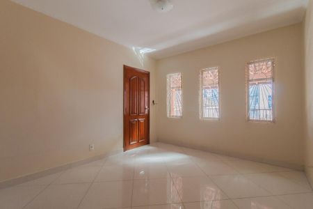 Casa para alugar com 160m², 2 quartos e 5 vagas Casa para alugar com 160m², 2 quartos e 5 vagasSala