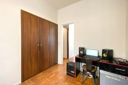 Apartamento à venda com 104m², 3 quartos e 1 vaga Apartamento à venda com 104m², 3 quartos e 1 vagaQuarto 3
