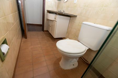 BANHEIRO de apartamento à venda com 1 quarto, 50m² em Cambuí, Campinas