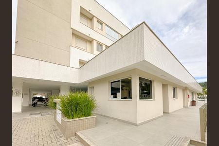 Apartamento para alugar com 83m², 2 quartos e 2 vagasFachada e portaria