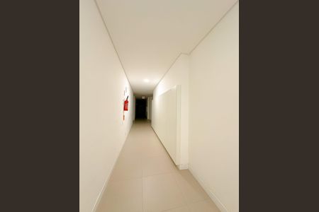 Apartamento para alugar com 83m², 2 quartos e 2 vagasHall social