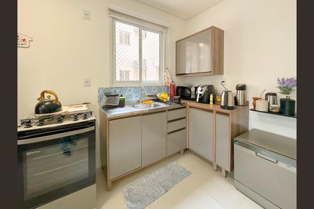 Apartamento para alugar com 83m², 2 quartos e 2 vagasCozinha