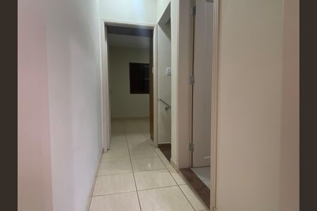 Casa à venda com 145m², 2 quartos e 1 vagaCorredor